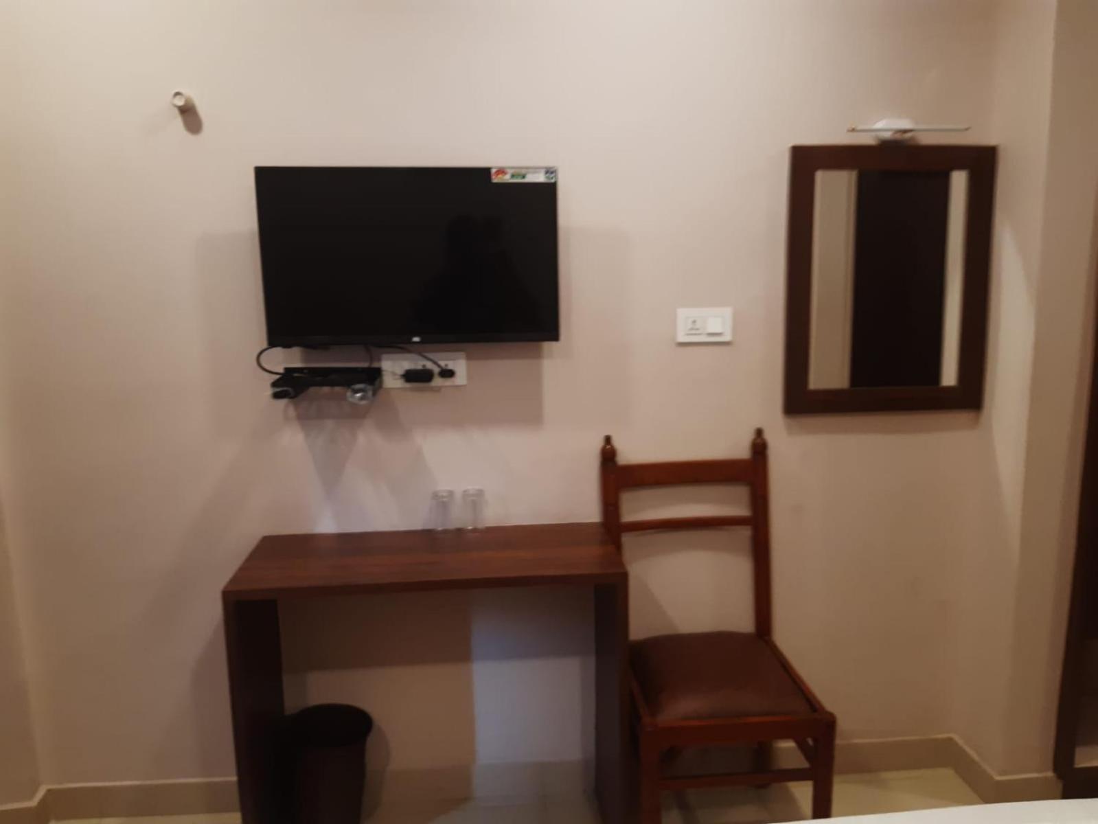 Plaza Tourist Home كانور المظهر الخارجي الصورة