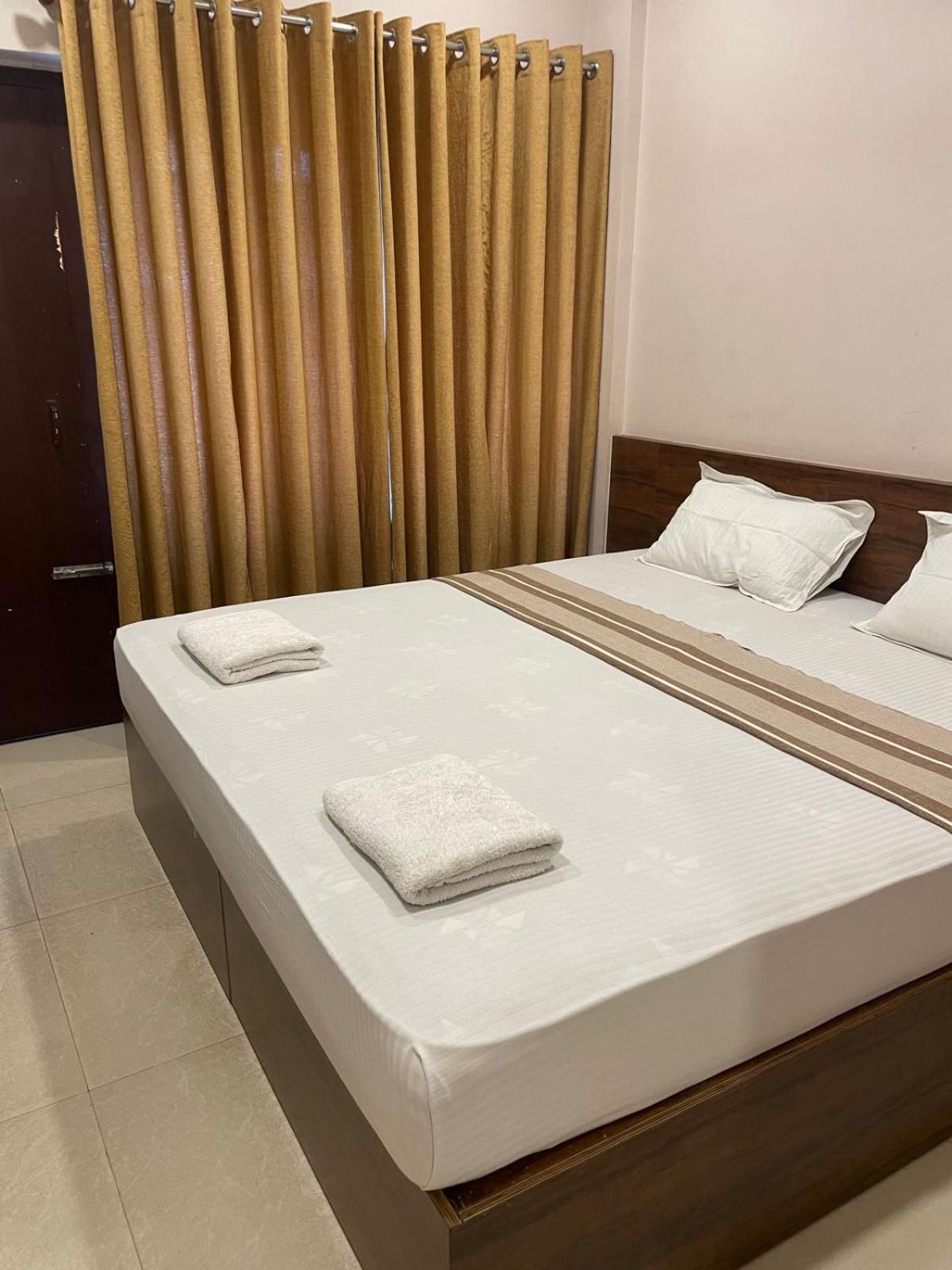 Plaza Tourist Home كانور المظهر الخارجي الصورة